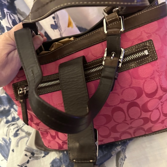 COACH Hampton Signature Collection Magenta STYLE F13022 - Picture 7 of 15